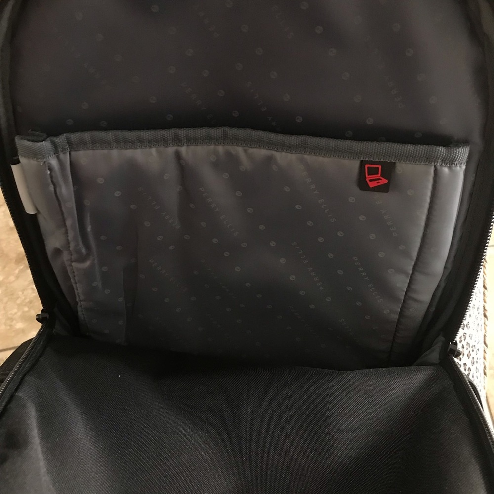 Laptop backpack - Picture 2 of 4